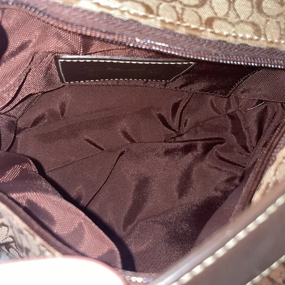 Variety of coach wallets/wristlets - Picture 7 of 7